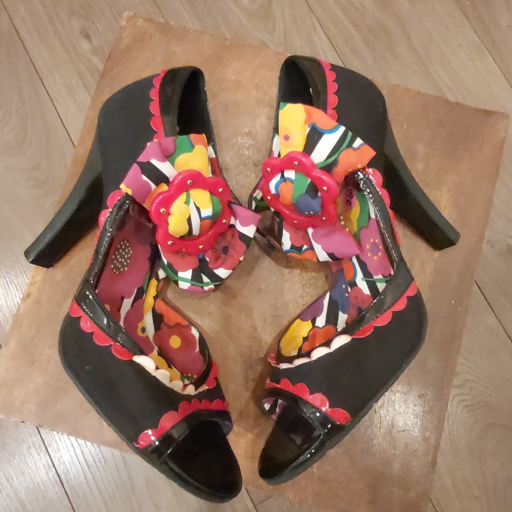 Betsey Johnson high heel pumps